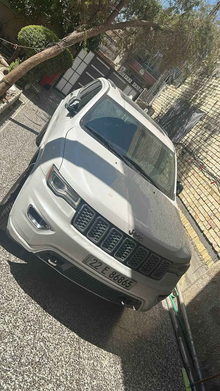 https://bid.cars/en/lot/1-46200193/2021-Jeep-Grandcherk-1C4RJFCT4MC623574
السلام عليكم 

جيب هيمي وارد امريكي 2021 اوفرلاند فووول 

‏  Jeep HEMI  5700

السيارة كاملة مابيهه اي نقص 

ماشية 79 الف كيلو متر 

كشنات خزن ميموري 

مرايات تعتيم الجوانب والوسط اوتو 

بانوراما 

جكات 

فور ويل

نضام صوت دمام 

نقطة عمياء 

نضام ايكو 

كشنات حار وبارد الامامي 

الخلفي تدفئة بالكشنات 

كشنين امامي كهرباء 

جلد بلادي

ادامة كاملة منضومة بانزين

السيارة حادثها موضح بالصور راجع سستم ايراك يعني الايرباك شغال مو دايودات

رقم اربيل 

بسعر 235

للاستفسار واتس اب  : ***********

