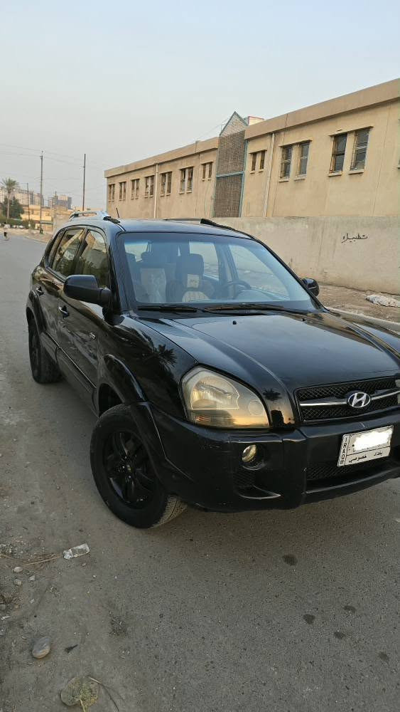 توسان 2008 خليجي  محرك 2000 دوش 
▪︎  تبريد ثلج محرك جديد تجي تفحص وتشوف بعينك السيارة مال بيت . 
• صبغ اربع قطع اثر شخوط بدون حادث . 

• السعر 93 وبيها مجال •

 ■ *********** ■ بغداد, العراق
