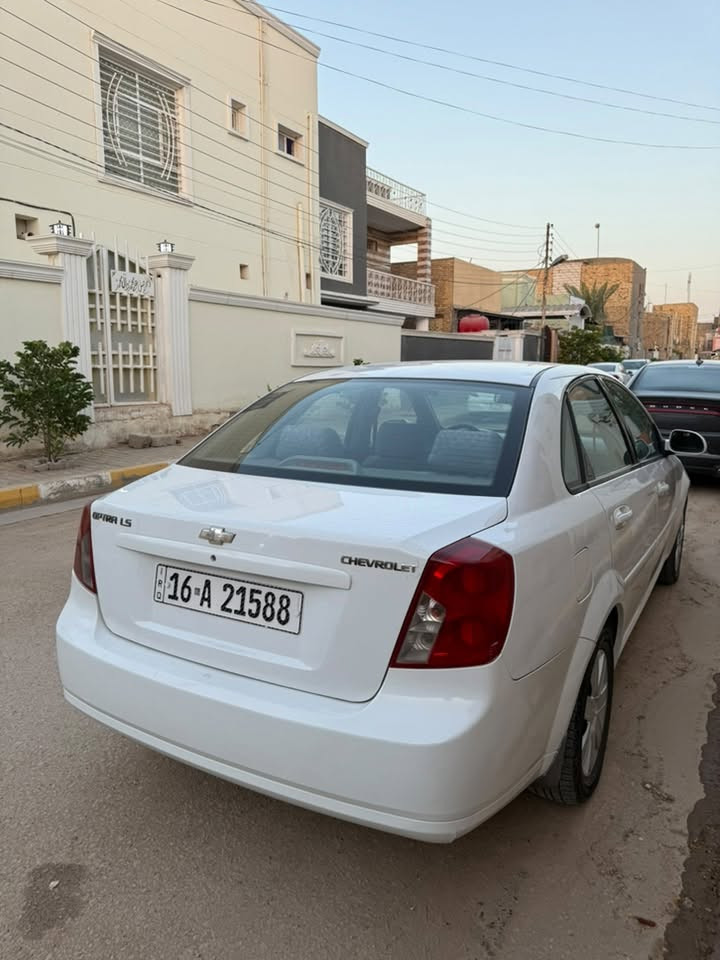 اوبترا موديل 2010
جاهزه من كير ومكينه وحداديه وتبريد بسمي تحويل مباشر 
رقم قادسية دولي 
السعر 78 وبيها مجال بسيط 
***********

