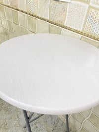 ميز طويل • نظيف جدًا • شاطئ التاجي