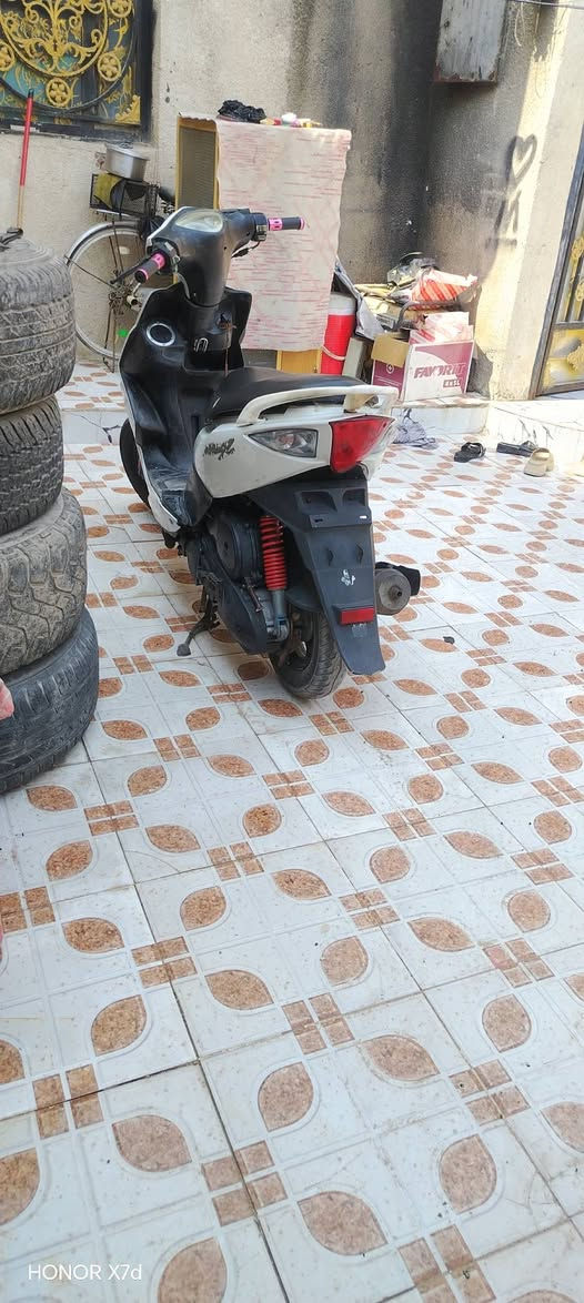 ماكس مضلع للبيع كفاله عامه الشراي يتصل مكينه خرسه شلعه ومعدل دكه سلف ٨٥٠ ومجال قليل مكاني ابي الخصيب حمدان قرب جامع القدس البصرة, العراق

نص مكتوب في الصور:
- HONOR X7d
- HONOR X7a