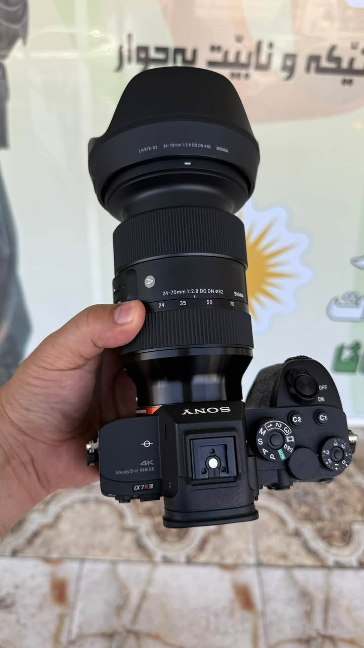 سوني A7R iV
عدسه سيگما ارت 24/70 f2.8
زور زور خارين 
***********
