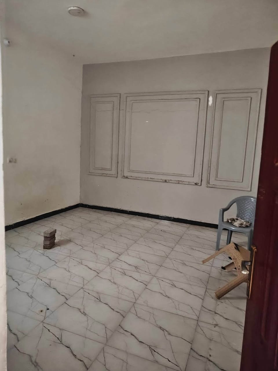 🏠بيت  للايجار
100م 

#حي_الفرات قرب مدارس الصينية

✨ بناء نضيف
• غرفة نوم1
• صالة
• مطبخ
• حمام
• استقبال 

#للاستفسار_اكثر ***********
