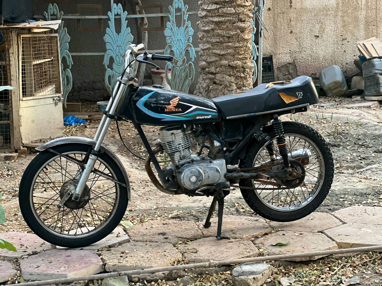 دراجه نامه كلك ادوات للبيع ب200الف مكاني ناصريه مركز
