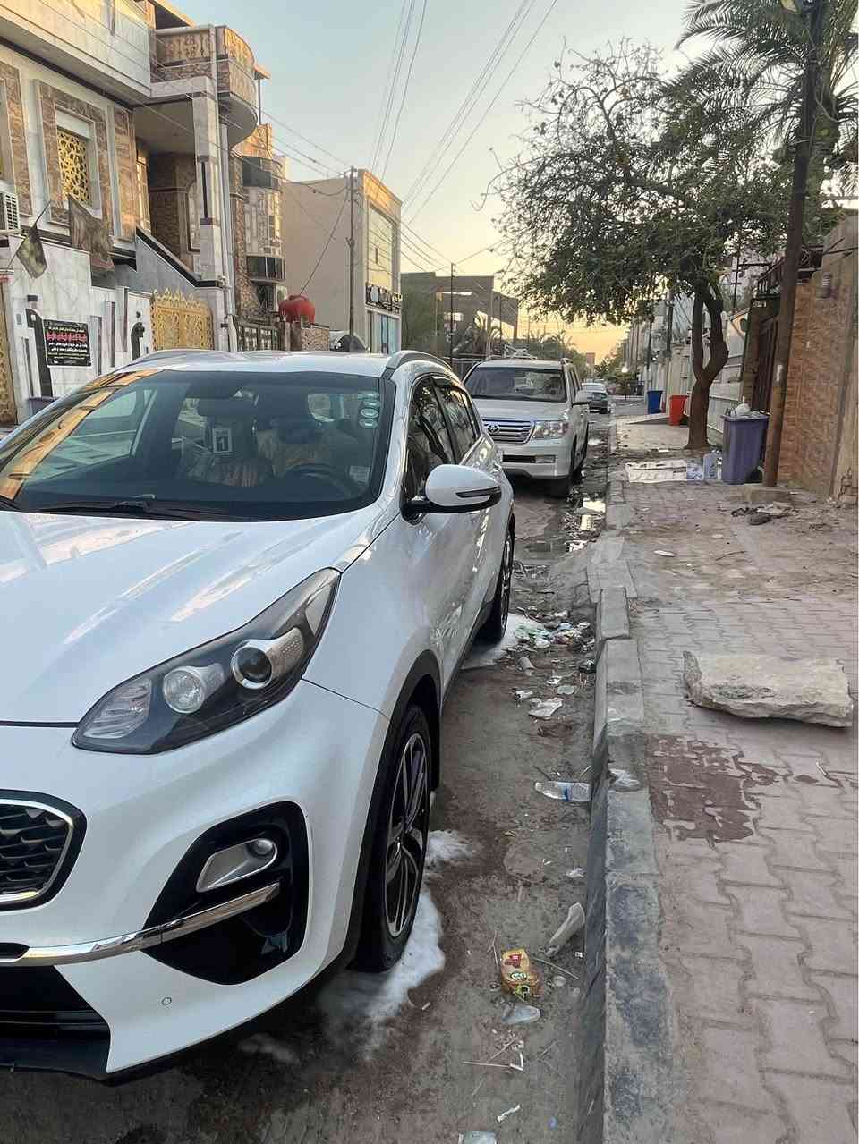 السلام عليكم سبورتج مديل 2020رقم اربيل جديد سياره جديده استعمال شخصي ماشيه 95
سعر190وبيها مجال 
مكان بصره 
الرقم :*********** Singapore
