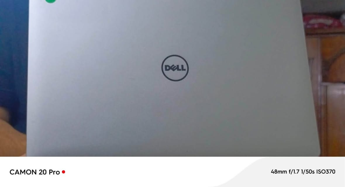 السلام عليكم حاسبة dell للبيع موديلDell Precision 5520 تجي معالجIntel Core i5 من الجيل السابع. وكارتين  شاشة عادي وداخلي 2 قيقا Nvidia Quadro M1200الحاسبة نظيفة كلش بس ناقصهة برغي ينراد ينشدلهة واحد الحاسبة كلش مناسبة للتصاميم والالعاب الخفيفة  حجم شاشة 15.6  كيبورد عربي انكليزي ومساحة 256ssd وييجي وياها شاحنتهة الاصلية  وبسعر كلش مناسب بس 250 الف للتواصل ***********@

