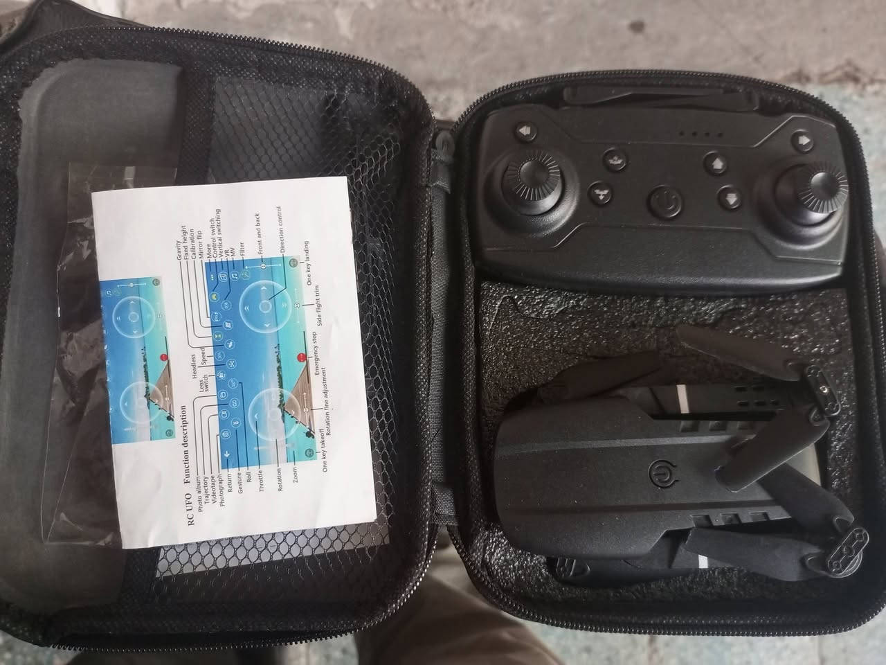 ظطيارة درون كلش حلوة و ما مستخدمه تصويرها حلوة الي يريدها يراسل خاص او على الرقم ***********

