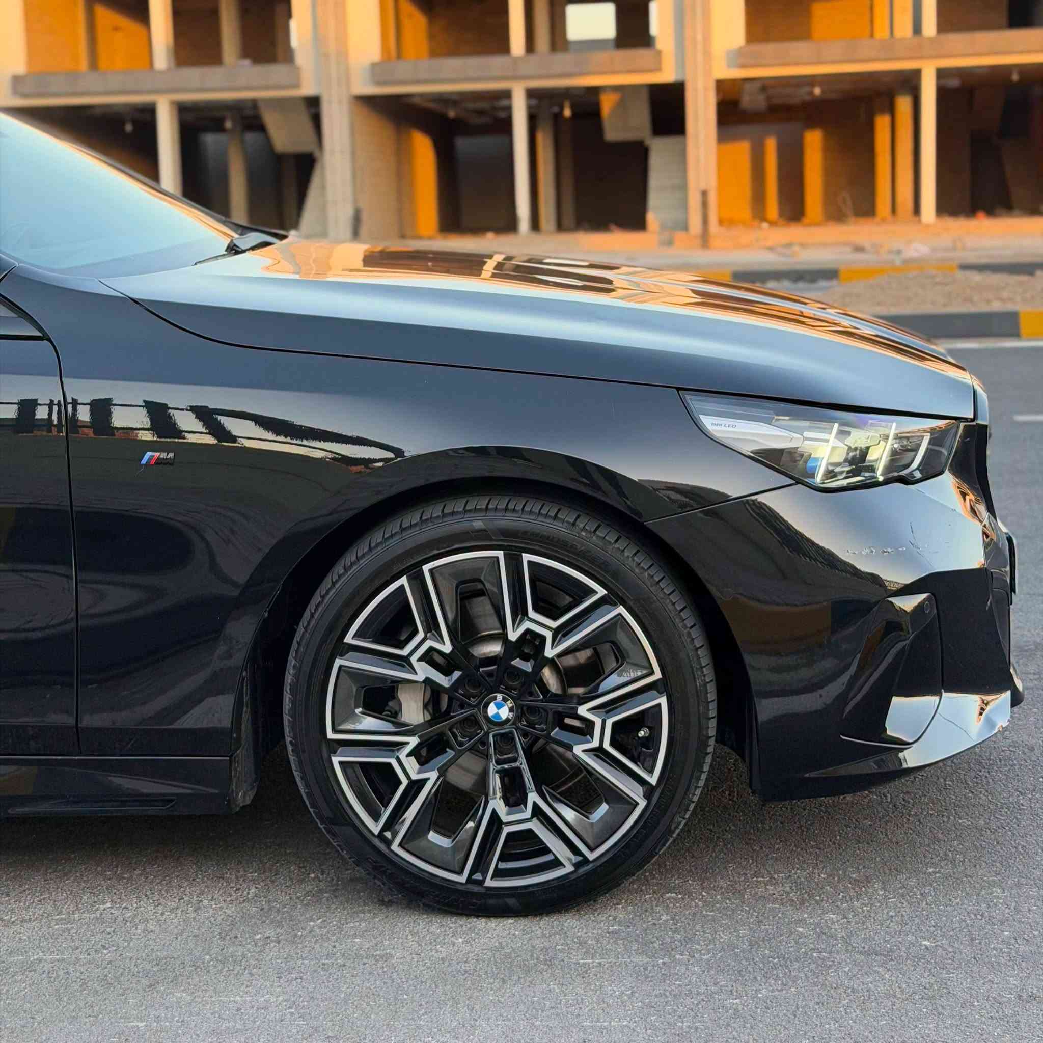 BMW 530i M-Package X drive 2024
وارد الأمريكي بدون صبغ

ماشية 40 الف ميل 

فول مواصفات محرك 2.0 توين توربو 

كامرة و رادار 360

سماعات harman kardon

مغلفة كامل PPF

جامات مضلل  موافقة مرور 

الأستفسار :***********
