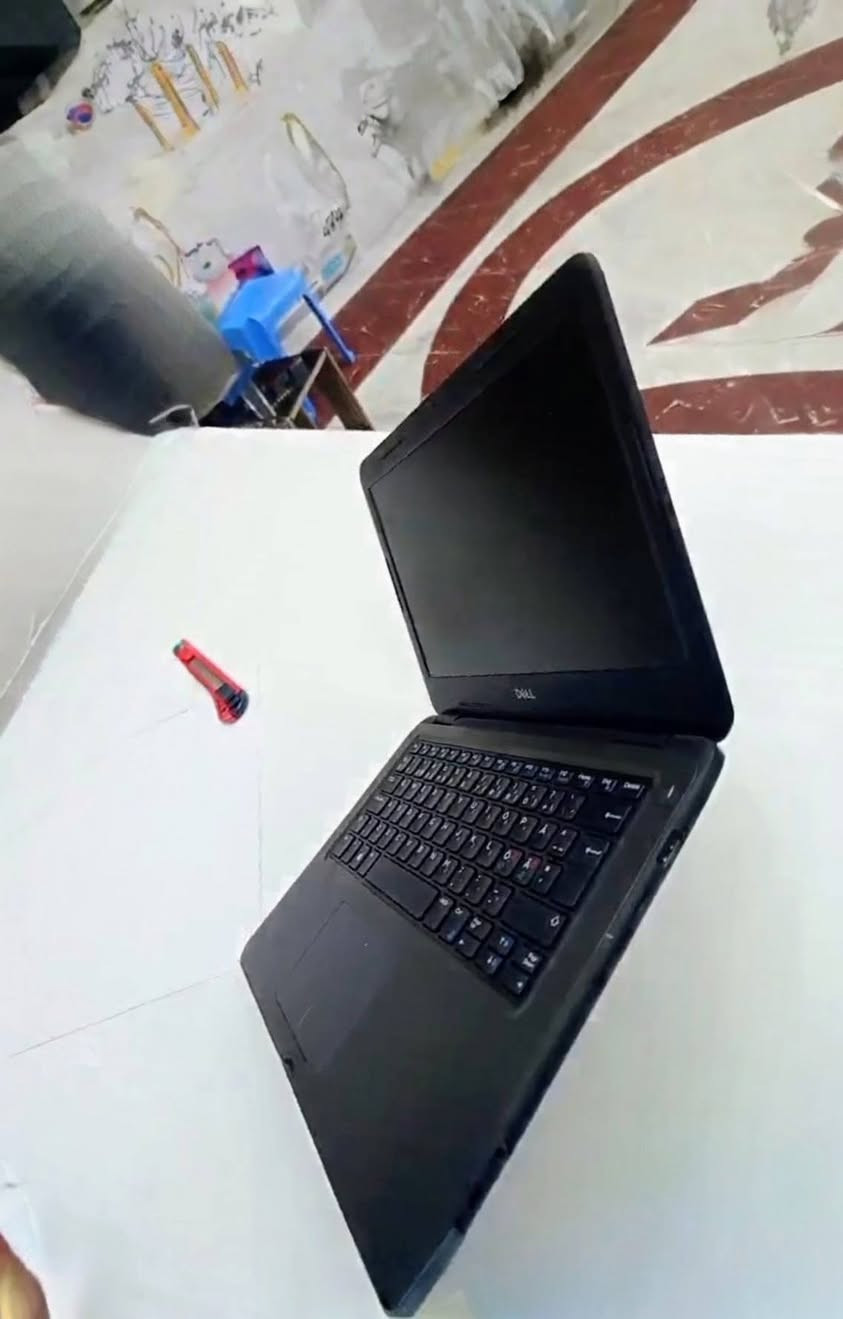 ديل ٣٣١٠ • i5 الجيل الثامن • ٢٥٦ جيجا SSD
