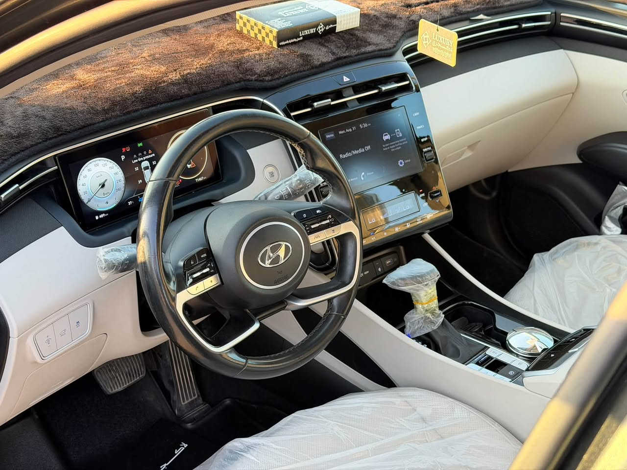 🤲 عــلــى بــركــة الــلّــه 🤲
المصداقية بلعمل أساس النجاح 

💵 السعر: $194$ ورقه وبيه مجال

🚘 نوع المركبة: هونداي توسان

🪙 الموديل: 2023

⚙️ حجم المحرك: 2.500

🧭 عداد: 44.400 الف مايل

❤️ اللوحة: بغداد الدولي تحويل مباشر

💥 الإيرباكات: ضاربة

الضرر: بنيد بارد + الباب الخلفي بيه بارد 
فقط مكفولة من قطرة صبغ صور الضرر مع السونار رافقهن 
وجاهزه من كلشي كير محرك كلهن كفالة وشرط الفحص والسيارة جاهزه من
كلشي دينار ماتصرف عليه

      💥💥 الــمــواصــفــات 💥💥

♦️شاشة كبيرة
♦️ فتحة سقف
♦️ كامرة خلفية
♦️ بصمة تشغيل
♦️ بصمة أبواب
♦️ تشغيل عن بعد
♦️ تحكم أستيرن
♦️ لد نهاري
♦️ تحديد المسار للقيادة الذاتية
♦️ تدفئة كشنات
♦️ رادارات جوانب
♦️ رادار خلفي للتوقف الذاتي
♦️ ويل كب كروم بلادي
♦️ نظام ترحيب عند الاقتراب
♦️ جنطة كهربائية + فتح عند الاقتراب 
♦️ كشن كهربائي
♦️ تدفئة كشنات
♦️ لايت زنون
♦️ أشاير بلمري
♦️ هند ابريك بصمة

📞━━━━━━━━━━━━📞

📩 للاستفسار والتواصل: على الارقام الموجودة

📲 أثير: ***********

📲 الاسيا: ***********

واتساب: wa.me/9647801141140

العنوان :-📍كربلاء سريع المعلمين مركز 3M كار

أخوكم:- محمد العبادي
