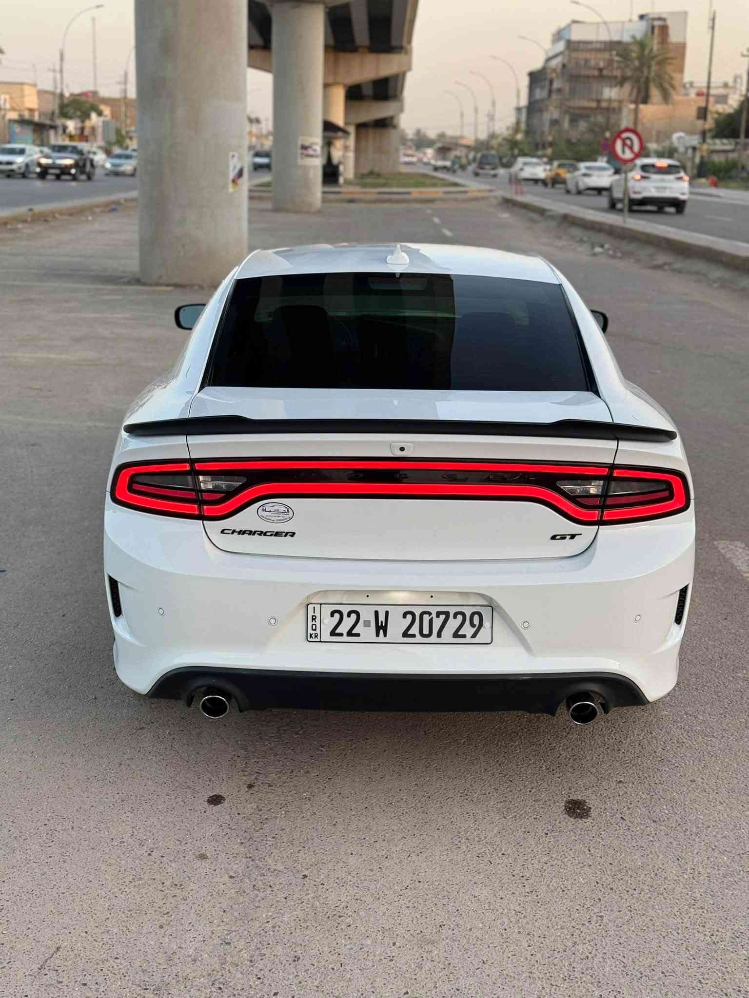 🤍دوج جارجر (GT)الاصدار الأخير🤍
الموديل 2023 اصل 
اللون ابيض 🤍
المسافة المقطوعة 20 mi فقط وضع الوكالة 
حجم المحرك (3600)
حادث السيارة فقط بنيد تبديل 
مواصفات السيارة (GT) بلاك ادشن 
كامرة خلفية دوارة HD
لايتات زنون وكالة 
تشغيل عن بعد 
كشنات حضن مع تحكم كهرباء 
حساس خلفي 
بلوجكترات زنون لد امامي 
شاشة كبيرة مع نضام GPS
مري جانبية هيتر مع عاكس الضوء
نضام USB كامل 
تبريد قطعتين 
بصمة ابواب 
مكاني حله شارع 60 
الاستفار الاتصل ***********
السعر (خاص) 
السونار موجود تفضل واتساب او خاص
