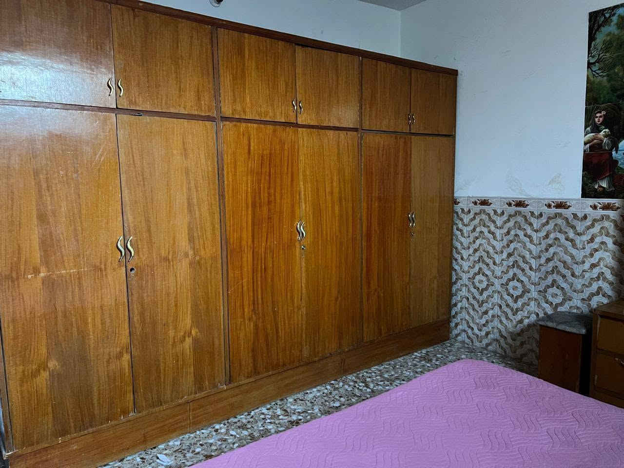 غرفتين نوم وحده صاج عراقي وحده تركيا لعنوان زعفرانيه رقم ***********
