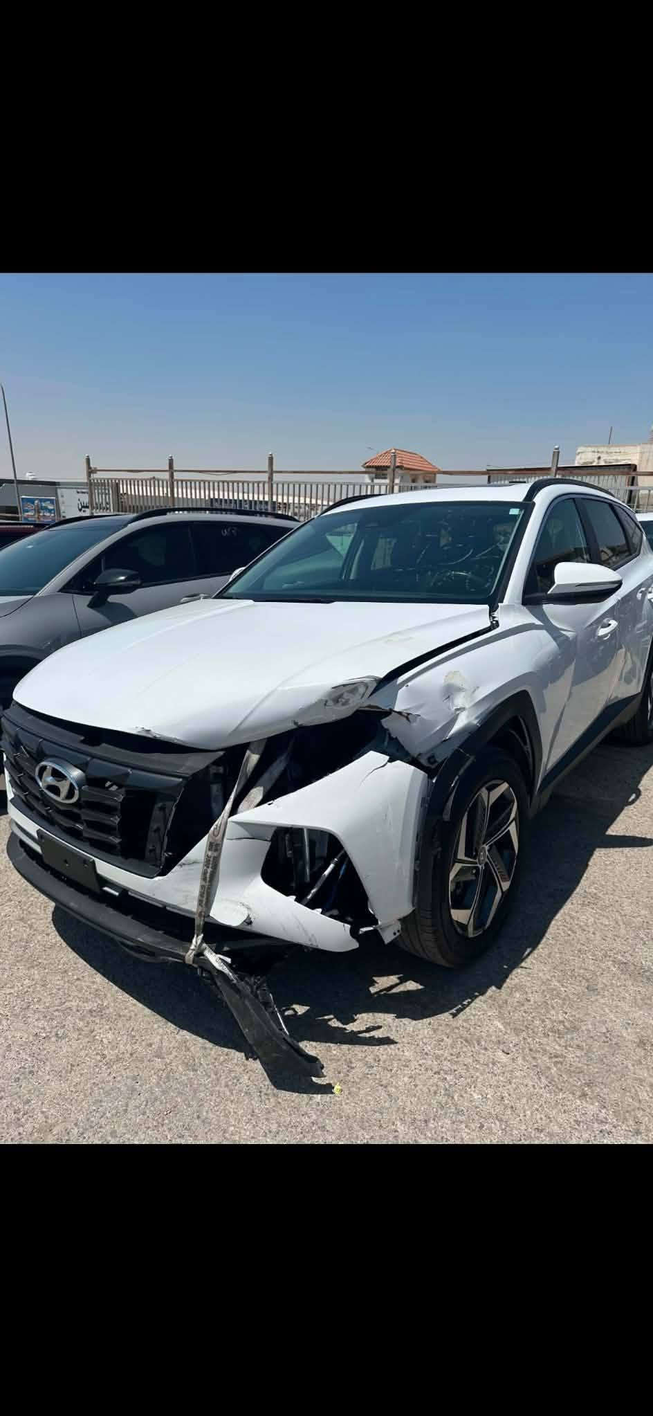 السلام عليكم توسان ٢٤ فول دخول جديد ماشيه ٢١ صور الحادث مرفقه السعر ١٨٠ الاستفسار الاتصال ***********
