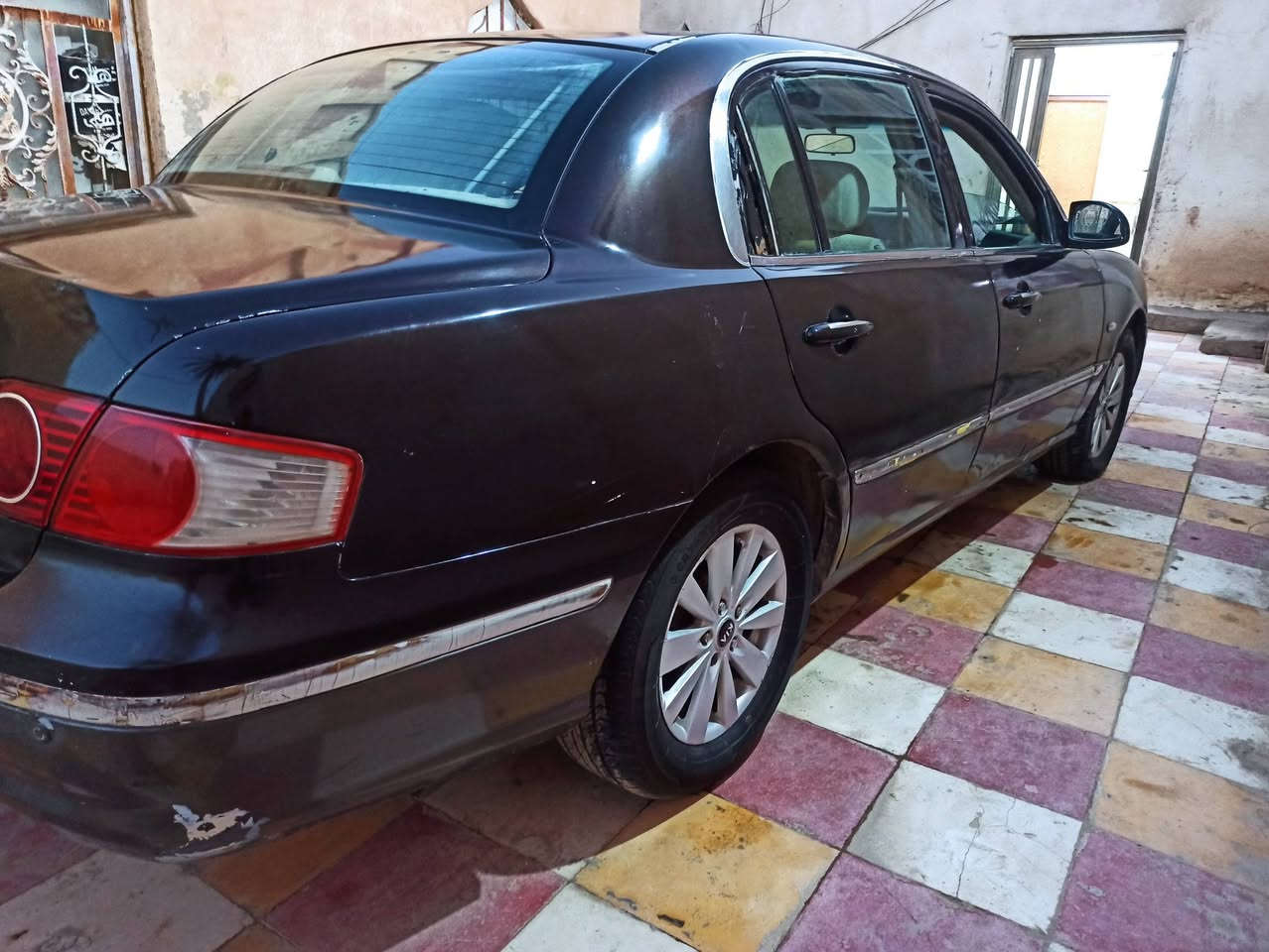 ​للبيع: كيا أوبيروس 2005 (Kia Opirus)
المواصفات العامة:
​الموديل: 2005 وارد خليجي 
​المحرك:3500وكير جدد
سنويه لل30 رقم كربلاء
تخم تاير جديد
كهربائيات كله شغاله
تبريد نقص غاز منضومه جديده شاده 
سياره يرادله صبغ مشتريله سستم كامل موجود عندي
سعر سياره 50 وبيها مجال للشراي مكانه الناصريه سيد داخيل   رقم عليه واتساب واتصال ‏‪***********‬‏
