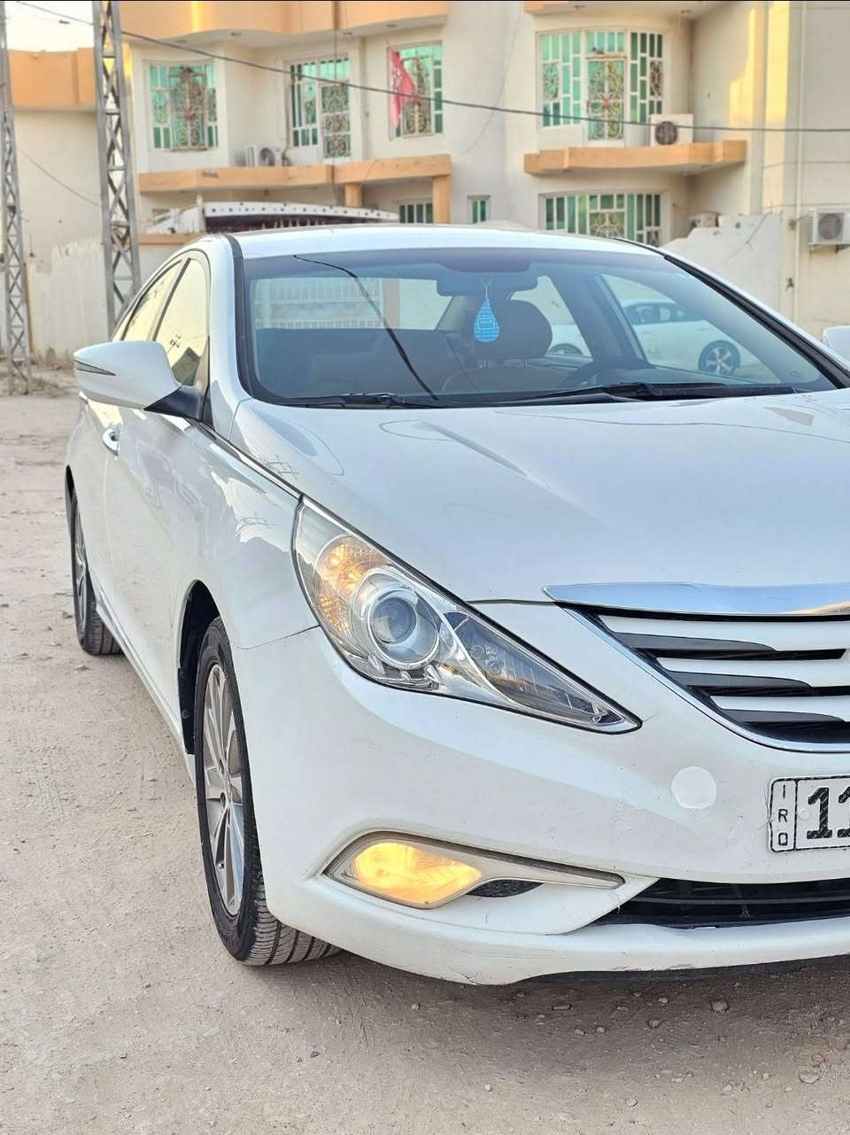 السلام عليكم. 
سوناتا موديل ٢٠١٣  كفالة عامة  بيها فقط كارت وبارد بهلال الجوملغ الخلفي  مواصفات الشركة العامة رقم بغداد  مميز باسمي  مكاني ديوانية السعر ١٣٣ للاستفسار اكثر ع رقم الهاتف  ***********
