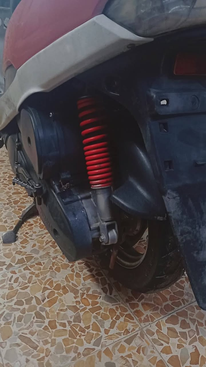 سلام عليكم للبيع دراجه
ماكس منغولي 
دراجه كامله اي نقص مابيهه 
اشاير+هورن+ بكلايت امامي كلهن شغالات + سلف  / نص نكره تشتغل 
دراجه نضيفه/مكاني بغداد نهايه حي اور ***********
