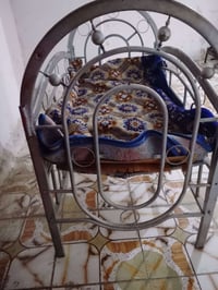 جربايه اطفال للبيع سعر 30وبيها مجال 07706627046