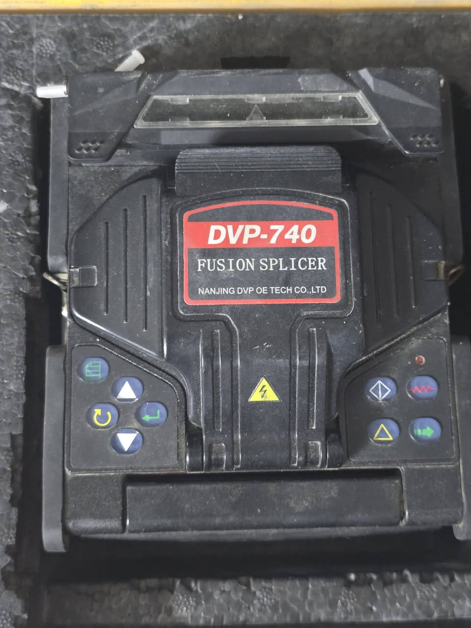 السلام عليكم مكينه لحام الكيبل الضوئي
استخدام قليل  DVP 740
السعر 750 الف
للاتصال ***********
