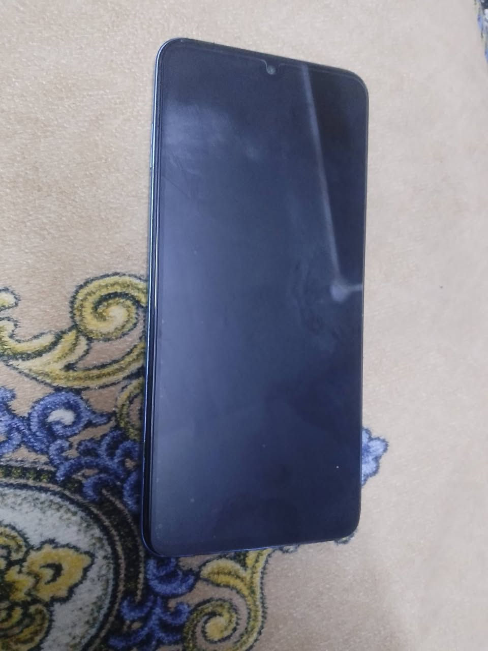 تلفون نضيف كامل مواصفات مفتوح مره وحده شاشه جهاز نهايته 250تصال ***********
