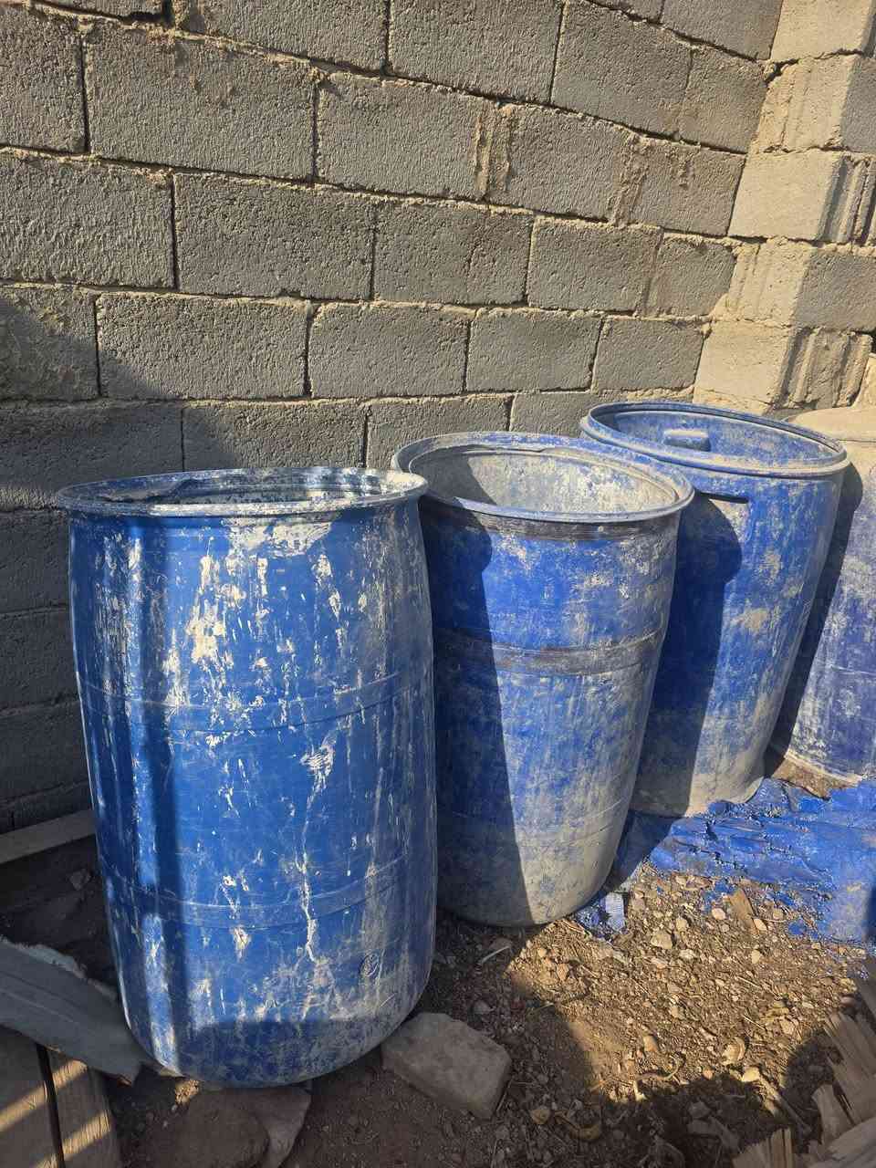 السلام عليكم 
10 براميل ماء 220 لتر 
منجنيق بيهن 20 واحد اوقل مترين ونص ومترين ومتر ونص 
مكاني كربلاء سيد اسماعيل 
***********

