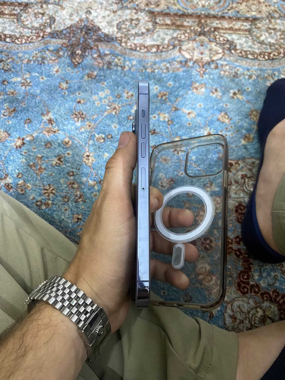 سلام عليكم
13 برو ماكس 
ذاكرة 256 
بطارية 80 
تليفون مال بيت كلش نضيف زلغ مبي 
سعر 725 
مكاني بغداد 

***********

نص مكتوب في الصور:
- حول iPhone < 26.5 < iPhone 13 Pro Max MLLE3QL/A HWFP3WFQ36 تغطية 0