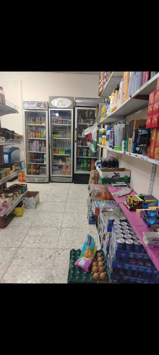 اسوق للبيع بغداد معسكر البلديات تحتوي على ٣ برادت عمودي واحده مل لحوَم اجر المحل  ١٥٠  وسحب ١٢٠ دخل يومي من ٢٠٠ يلا ٢٥٠ هذا رقم صاحب السوق ***********
