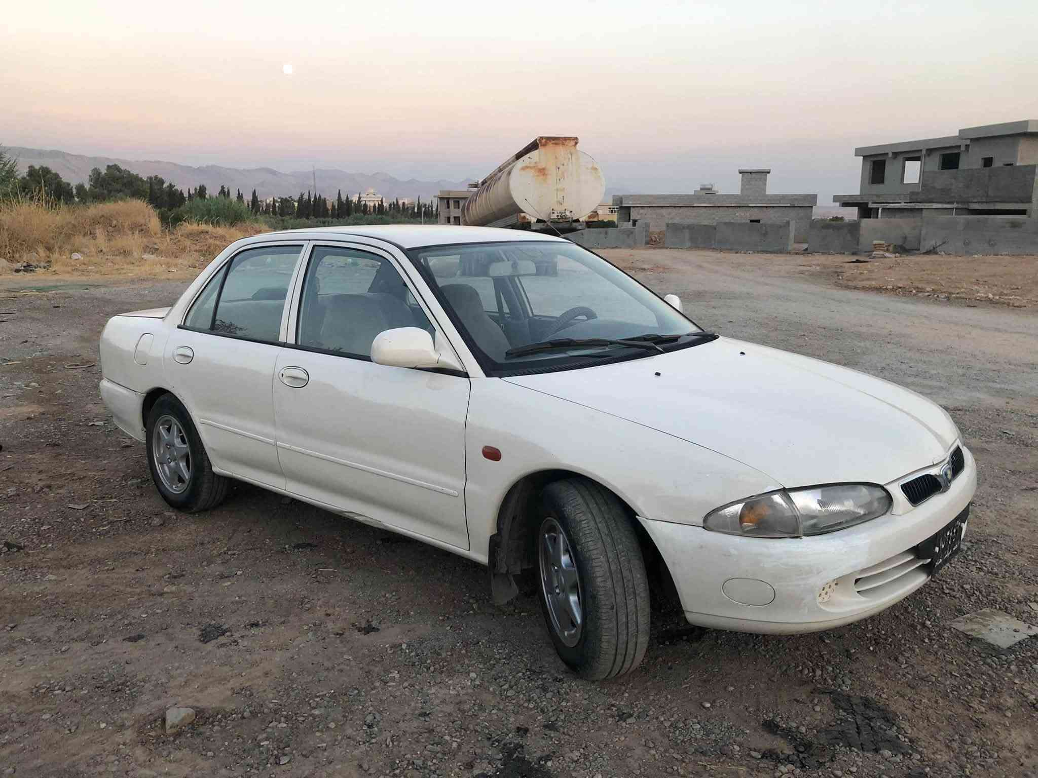 پڕۆتۆن ٢٠٠٤ بێ بۆیاغ بێ دەعم کەمێک ساردی هەیە سەیارەکە خاوێن و پاکە لەسەر دەقی بیلادی ماوەتەوە بێ عەیب و کەم مەسرەفە سعر: $40
***********
