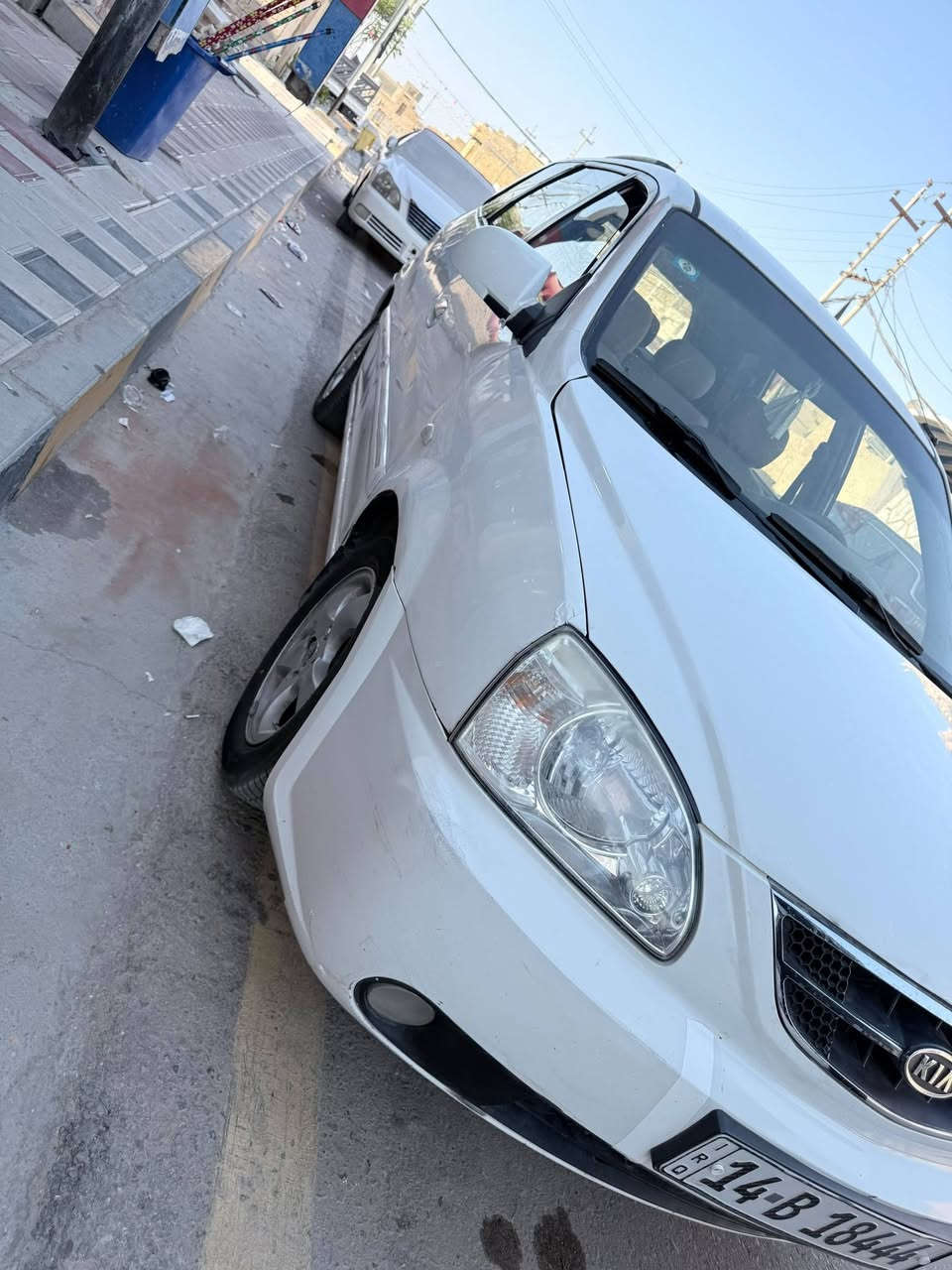 سلام عليكم كيا كارينز موديل 2005 وارد خليجي سبعه راكب حداديه تايرات جدد كهربائيات شغاله مكينه كير مكفولات رقم بصره نكليزي سنويه 27 سياره جاهزه من كل نواحيها مال جناي سعر 65 وبيها مجال 
رقم.      /***********/
            /***********/
