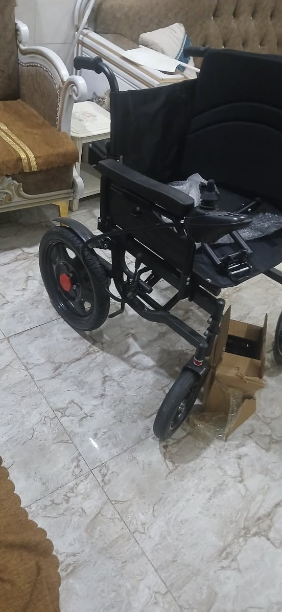 كراسي كهربائيهه جديده بالكارتون يطبك وصير. بالسياره سعر٥ ٥٠٠الف الشراي يتصل بغداد ***********
