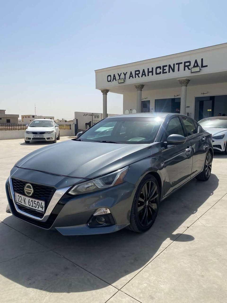نيسان التما موديل ١٩ ضررها قطعة وحدة صبغ سيارة جديدة ماشية ٩٤ كلشي وضع شركة حيل نضيفة ***********
