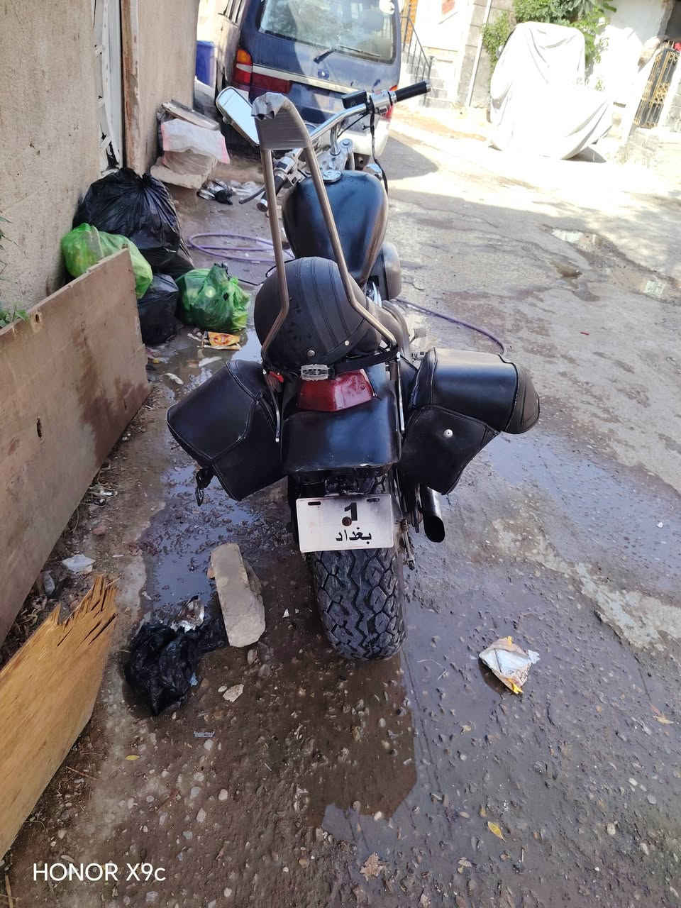 سلام عليكم هارلي ستد لبيع بيها بس دخانه خفيفه السعر 850 العنوان حي اور للستفسار ***********

نص مكتوب في الصور:
- HONOR X9c