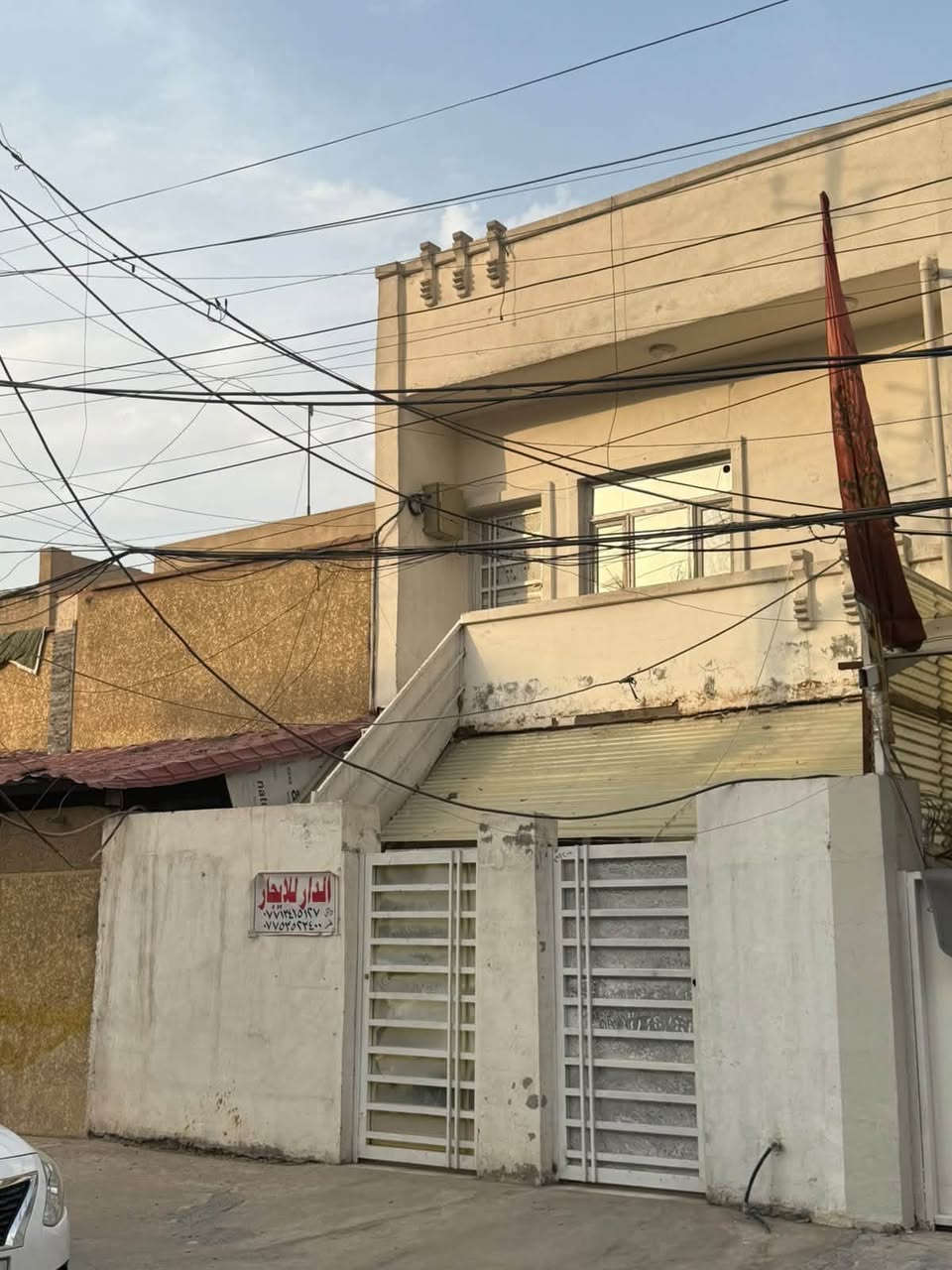 المشتل • طابق ثاني • درج معزول