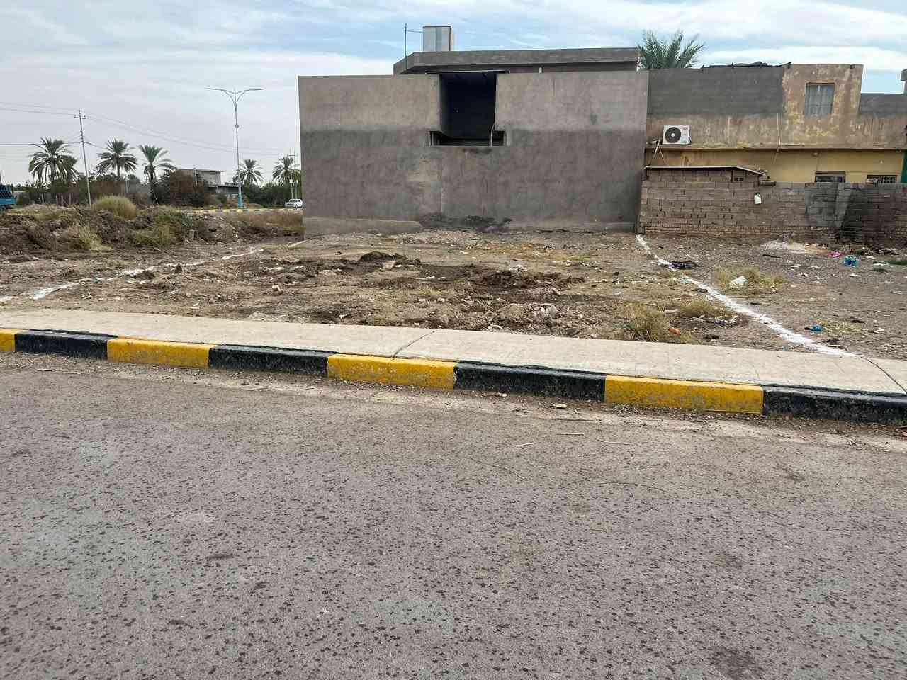 البعنون • ٣٣٨م سند • واجهة ١٣م