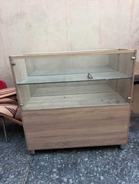 ميز عرض • موبايل • فيبات
