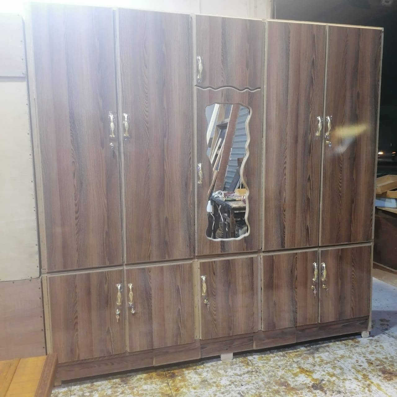 دساتير للبيع سعر الواحد ١٩٠ الف وبي مجال الاستفسار الاتصال على الرقم *********** عنوان كركوك حي النصر قرب مستشفى الولادة
