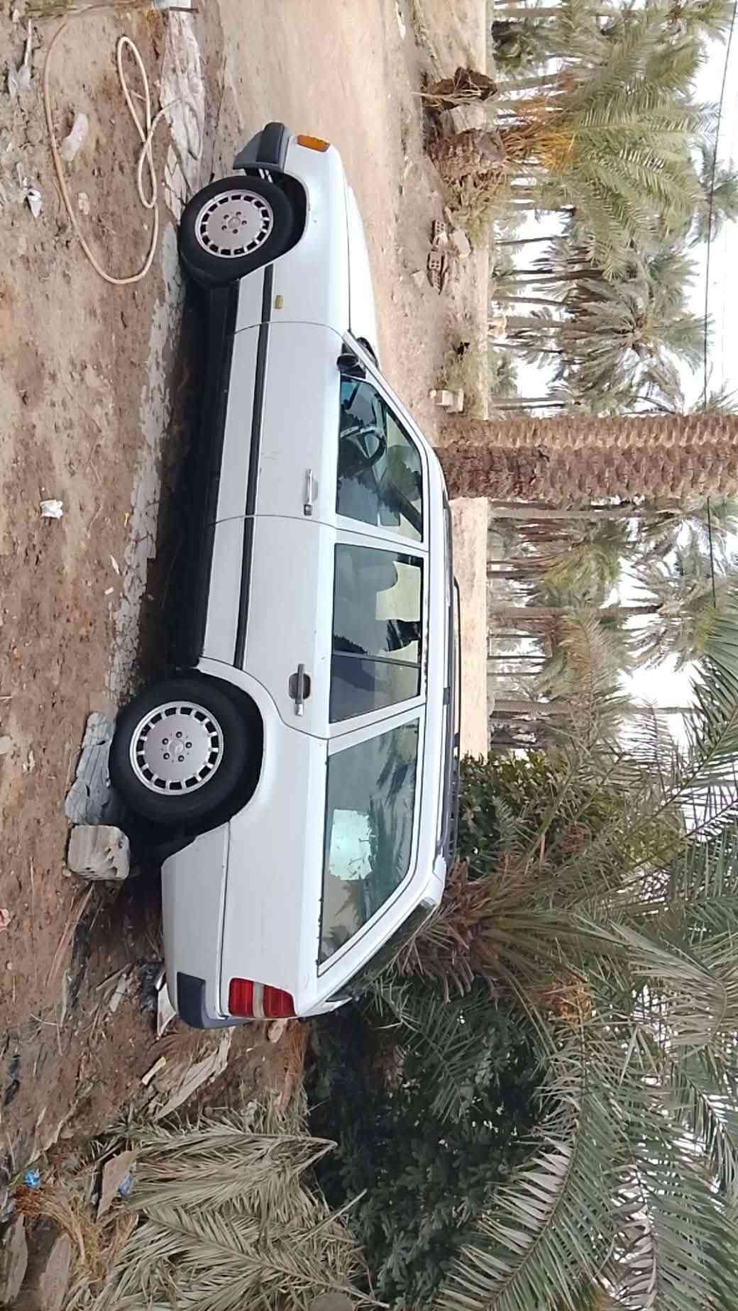 مرسيدس استيشن • ١٩٨٨ • مكينة ٢٥٠٠