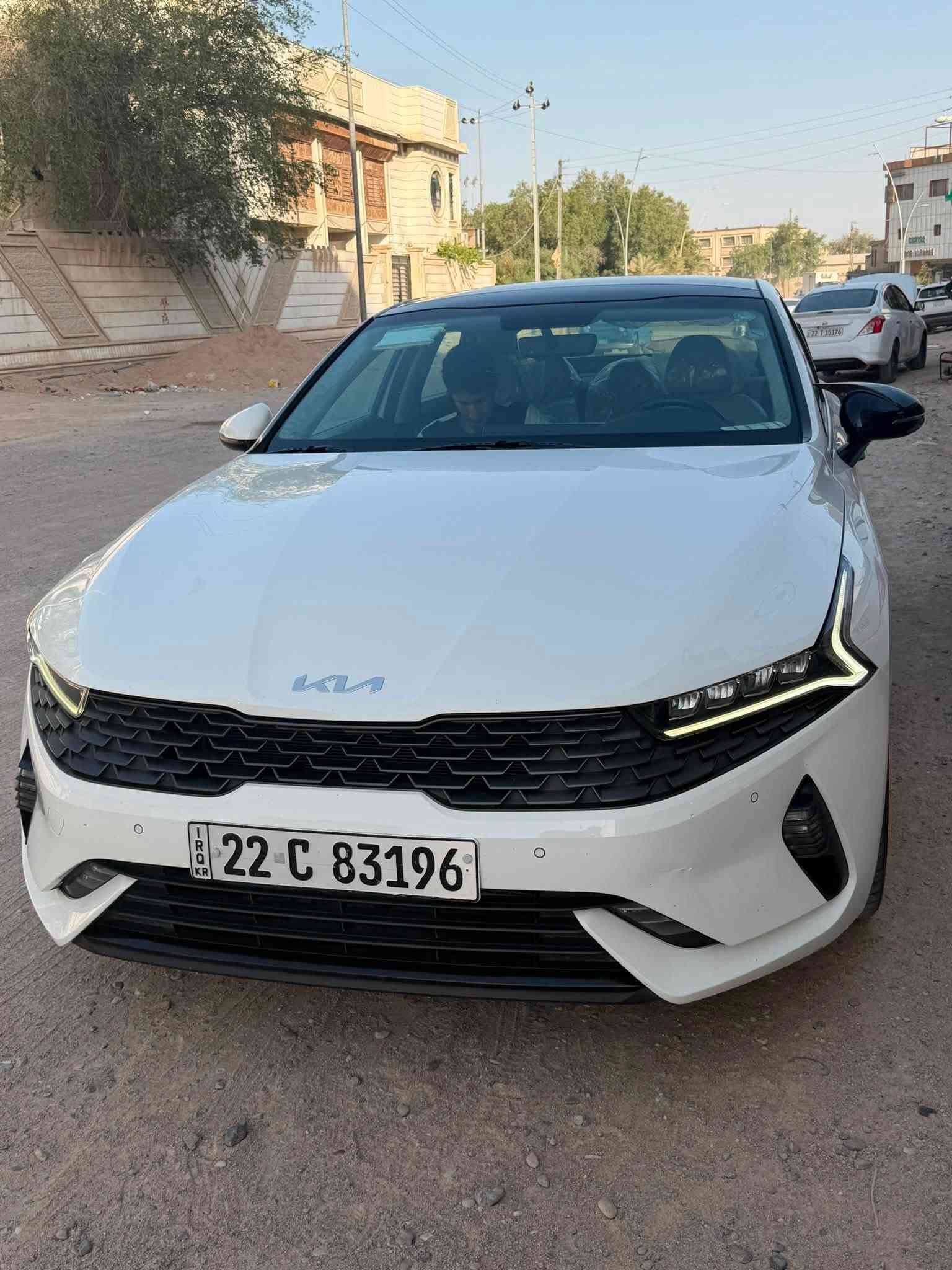 للبيع كي فايف 2023خليجي فول مواصفات بيها باردين خفيفات ماشيه 73الف سعر 190 قفل
***********
