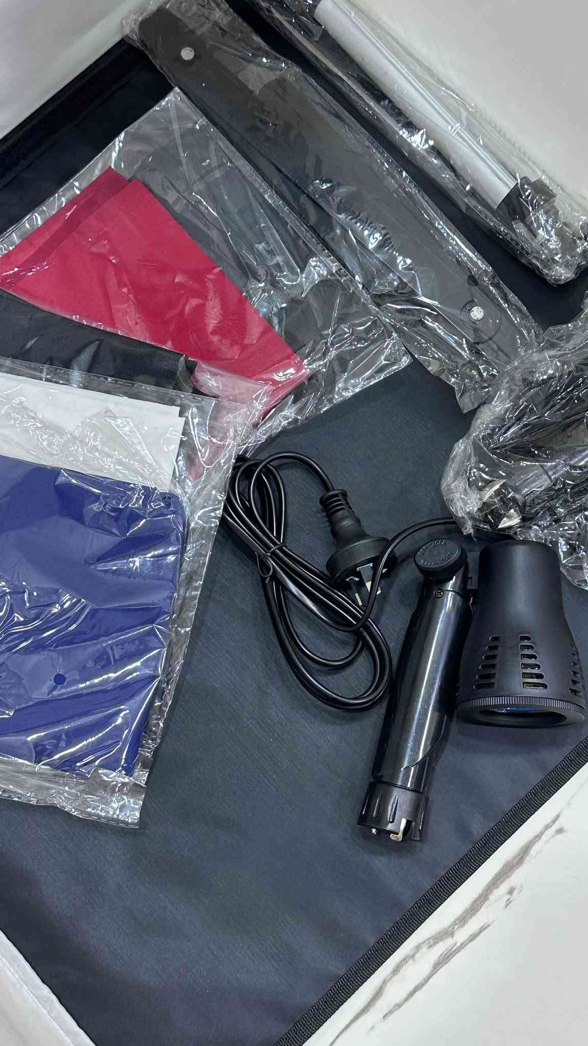 صندوق تصوير احترافي وستاندات كاميرا للبيع
للتواصل ***********
