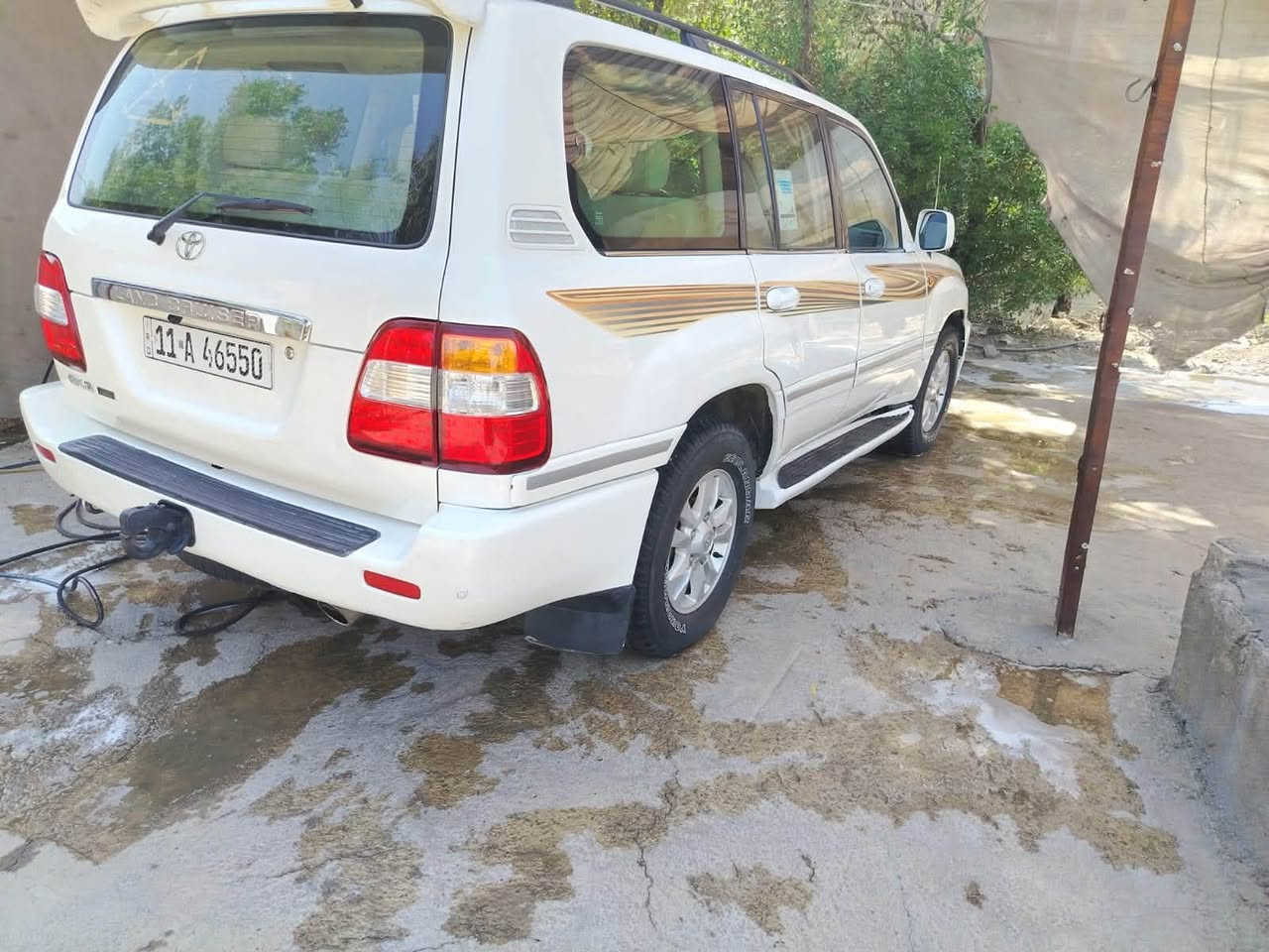 لندكروز ٢٠٠٧ رقم بغداد بسمي كير مكينه تبريد تمام داخل نضيف خارج نضيف بيهه حادث جاملغ أمامي والباب والدوسه بيهه صبغ ٤قطع  تخم تاير جديد نصبتهه كلش حلوة بيع أو مراوس العنوان بغداد الكرخ حي الجهاد السعر ١٢٥ وبيهه مجال ***********

