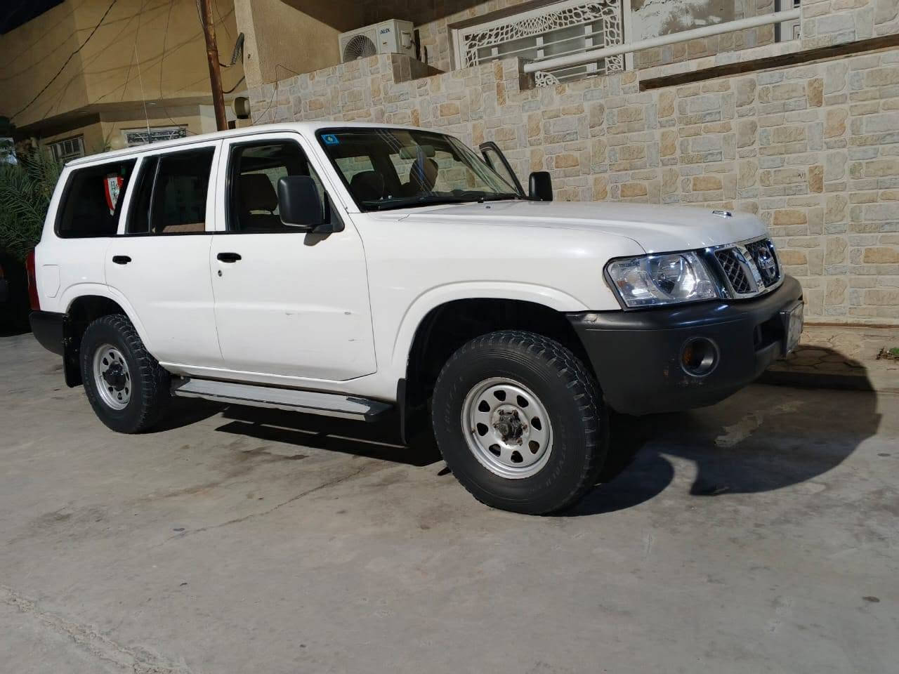 نيسان باترول موديل ٢٠٠٨ رقم بسمي
مكينه ٤٥٠٠ بخاخ كير عادي الوكير شغال
دبل تانكي بانزيل شغال
تبريد شغال تخم تاير جديد دوشمه جديده 
كهربائيات كله شغاله سياره جديده السعر ١٢٥$
***********
