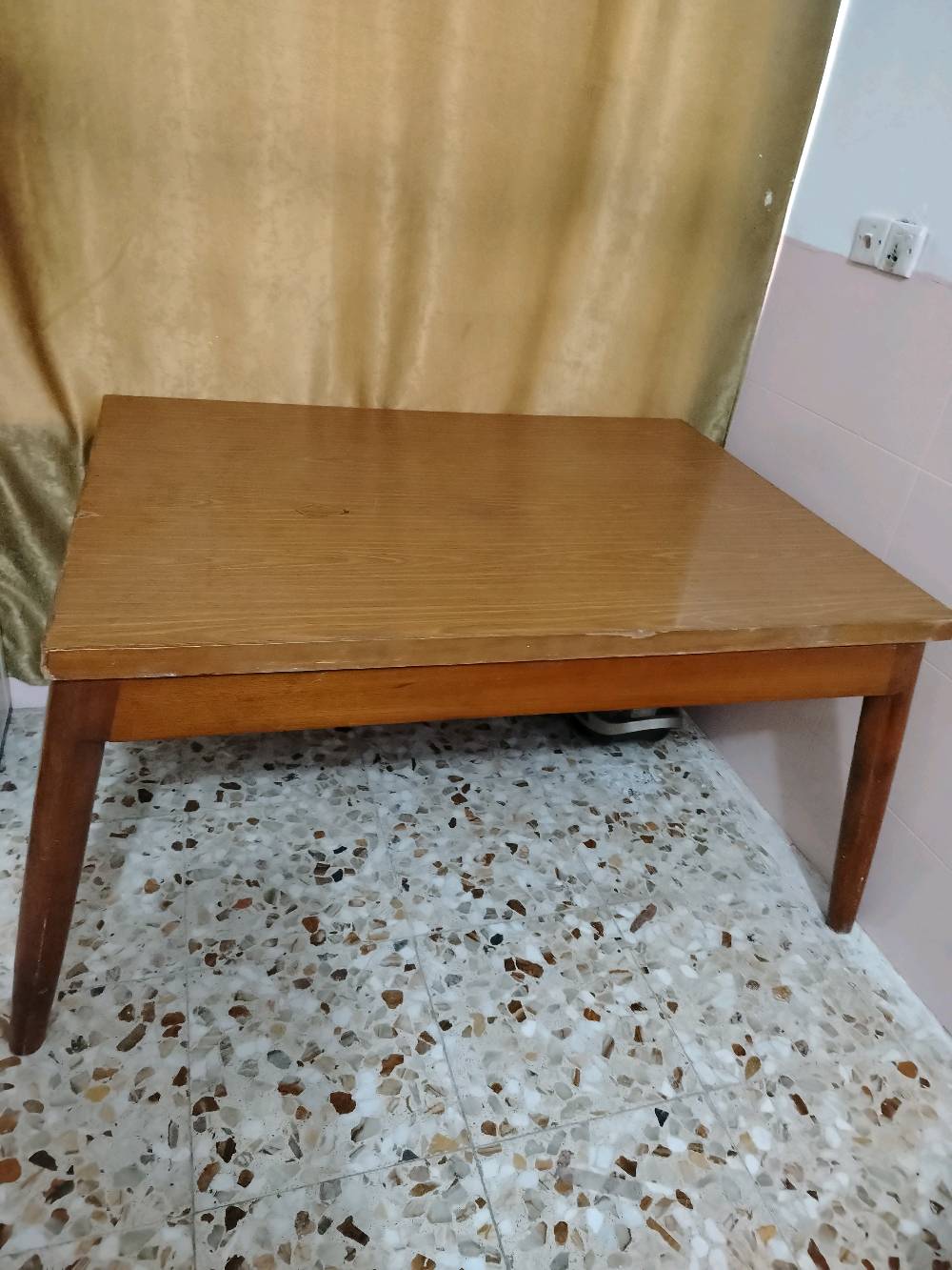 ميز صاج كبير السعر 40 الف