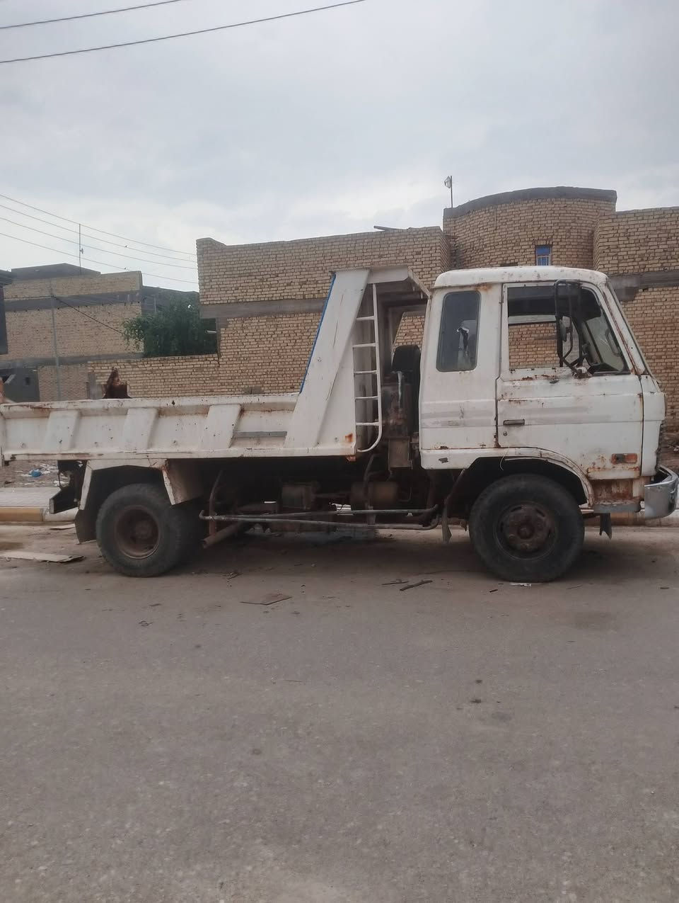 نيسان قلاب • مكينة ٧٠ • جير ٦