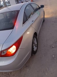 وارد كوري بيه صبغ باب فقط موديل ١٣  سعر ٨٠  او مراوس حسب لقناعه  مكلف ...
