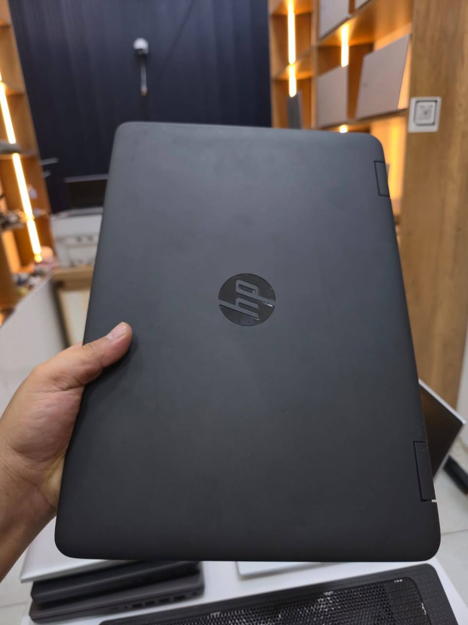تم وصول لابتوب ⛔لمس  dell Latitude 5491 بسعر 280مع توصيل جيل ثامن ⛔لمس 
شاشه لمس حجم ١٤ انج Full hd 
المعالج core i5 
جيل الثامن فئة H
الهارد ٢٥٦ ssd 
الرام ٨ كيكا ddr4
كرت شاشه داخلي ٤ 
‏‪***********‬‏ الاتصال 
واتساب فقط7844515426
