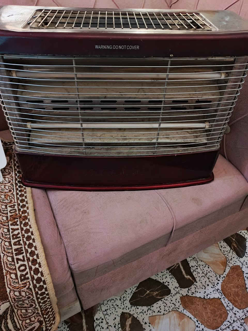 غراض كلهه نظيفه عل فحص اي استفسار خاص راسلوني وتدللون دزولي صور عل خاص ونطيكم السعر مكاني ابو غريب خرنابات شارع السجه *********** اتصال خط
***********  اتصل واتساب
