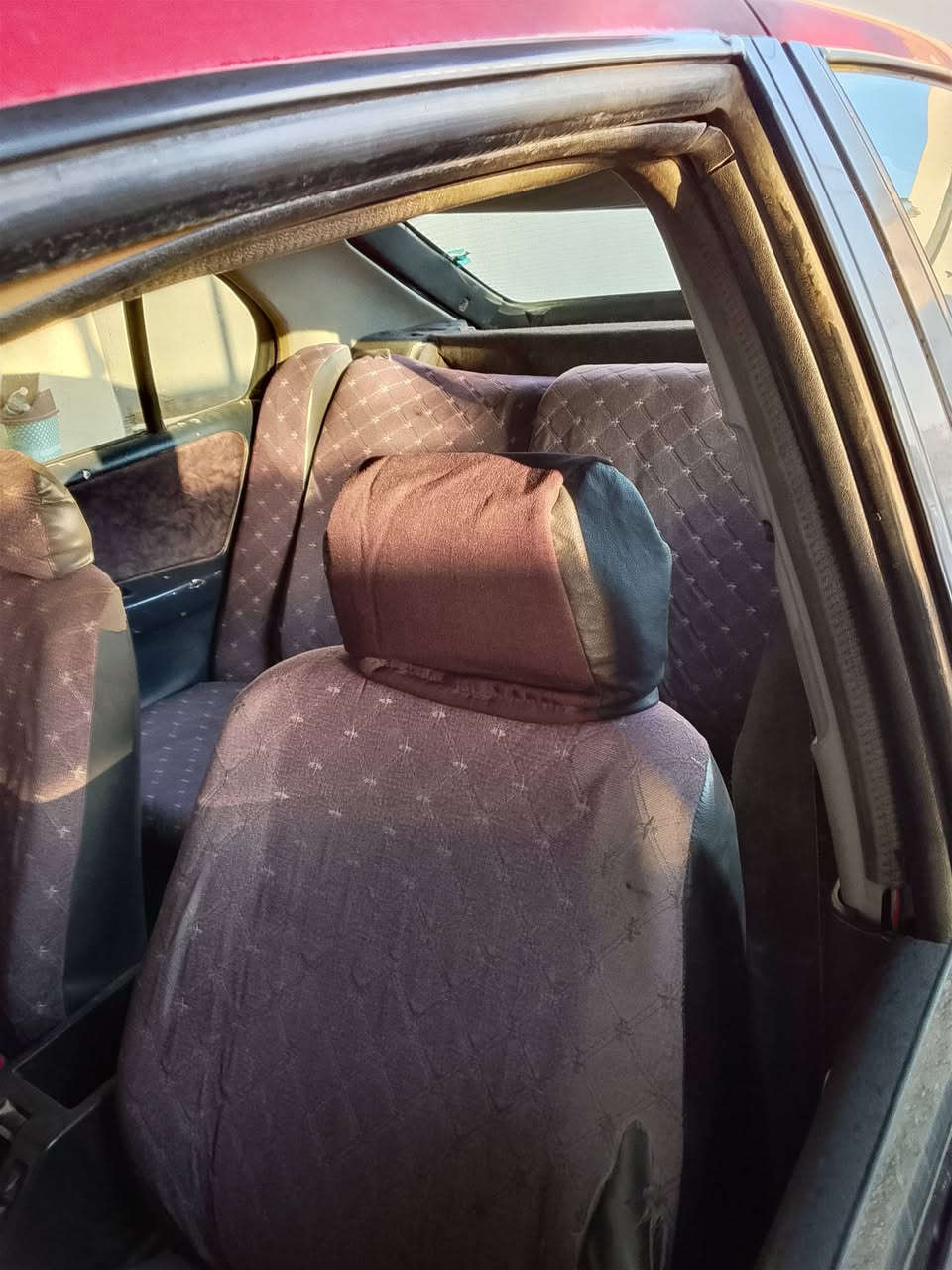 نيسان ابرميره موديل 95 كير وتماتيك محرك جديد تخم تاير السعر 23وبيه مجال العنوان الانبار رمادي جويبه رقم تليفون ***********
