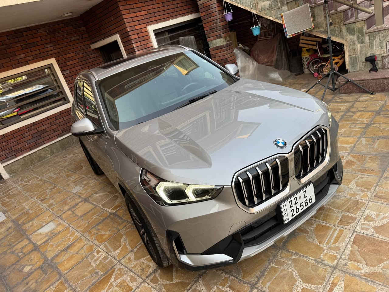 🚘🔥 BMW X1 2024 | الإصدار الجديد 🔥🚘
💰 السعر: 275 ورقة
📞 ***********

✨ للبيع BMW X1 موديل 2024 – الشكل الجديد – Full Option ✨

سيارة نظيفة جداً ومرتبة، بلون برونزي مميز ونادر، ومواصفات غنية جداً 🔥👌

🔹 BMW X1 2024 – New Generation
🔹 Full Option – فول مواصفات
🔹 XDrive – دفع رباعي
🔹 محرك 2.0 Turbo
🔹 ناقل حركة Automatic 7-Speed DCT
🔹 شاشة BMW Curved Display
🔹 Digital Cockpit
🔹 نظام Apple CarPlay & Android Auto
🔹 كاميرا خلفية + حساسات Parking Sensors
🔹 LED Headlights
🔹 إضاءة داخلية Ambient Lighting
🔹 مقاعد كهربائية
🔹 تحكم كهربائي بالمقاعد
🔹 مقود متعدد الوظائف
🔹 Cruise Control
🔹 أنظمة أمان ومساعدة متطورة
🔹 Blind Spot Assist
🔹 Lane Departure Warning
🔹 Front Collision Warning
🔹 Automatic Emergency Braking
🔹 حساسات مطر وإضاءة
🔹 تكييف أوتوماتيك
🔹 تشغيل بصمة Keyless Start
🔹 دخول ذكي Comfort Access
🔹 جنوط رياضية
🔹 فتحة سقف
🔹 فرش داخلي فاخر

📍 العداد: 29,000 ميل فقط
🎨 اللون: برونز مميز جداً 🤎
🔢 مرقمة جديد – أربيل – بأسمي شخصياً

⚠️ الضرر: جانبي، عبارة عن الجاملغ وجزء من الباب فقط، والسيارة نظيفة جداً.

💎 فرصة مميزة لمن يبحث عن X1 الشكل الجديد، فول مواصفات، لون مميز وعداد قليل.

📍 العنوان: بغداد – الدورة – شارع أبو طيارة
📞 للاستفسار: ***********

💰🔥 السعر: 275 ورقة فقط بغداد, العراق
