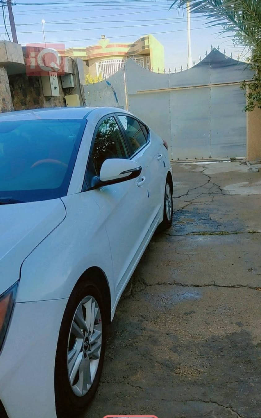 سلام عليكم النترا 2020امريكي سياره جديده مال جناي مواصفاتها معروفه كيرcvt8نمر المرغوب سياره تمشي علا بانزين العادي مبرمجه ما ملعوب بيعه لون ابيض ضررها خشم الجاملغ الأمامي جهه السائق وبيهه رصعتين بالباب فقط والباقي كفاله عامه وتبريد ثلج محركهه 4سلندر 2000تنفس طبيعي دوش بيع مستعجل مال واحد متوازي سعرهه 130ورقه وبيهه مجال شاشه كار بلي كامره كير ومحرك مكفولات سياره جديده معنى الكلمه الي ياخذهه يشغل ويمشي ما يصرف عليها ولا ربع المكان عامريه الفلوجه وصور الحادث مالتهه عندي راسلني وادزلكياهن الرقم *********** بيع مستعجل سياره بسمي تحويل ثاني يوم
