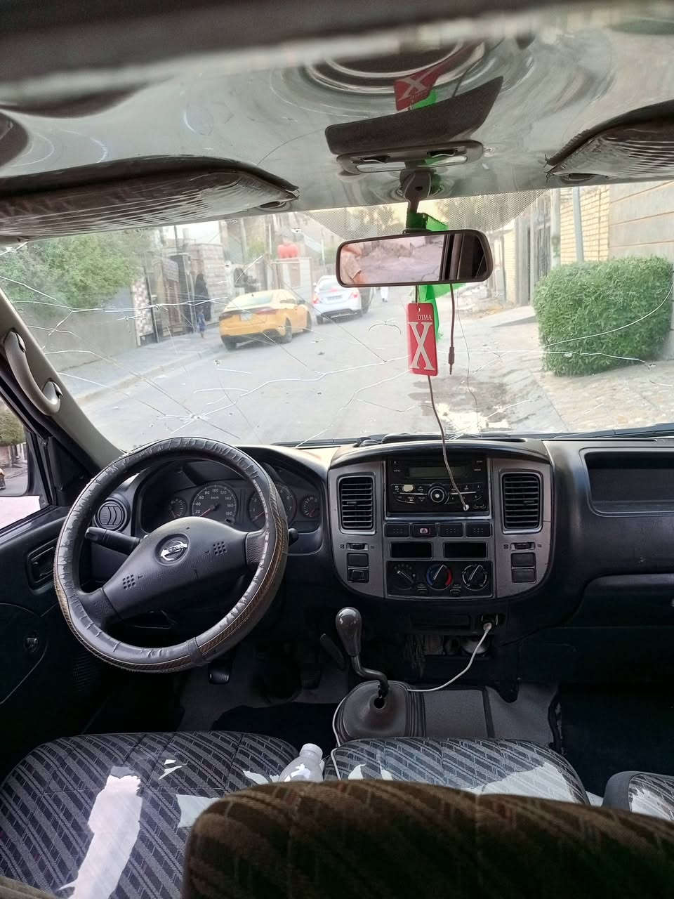 كيه نيسان 2008 رقم دهوك  الموقع بغداد 110$ وبيعه مجال ***********
