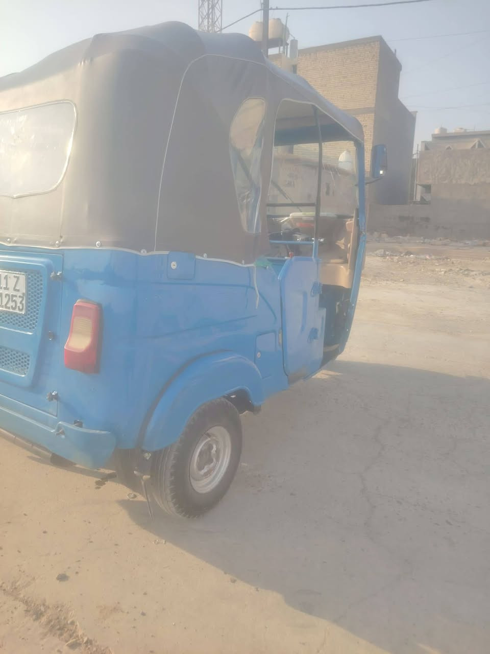 سلام عليكم تكتك 21 سنويه ورقم انكليزي تحويل ثاني يوم تكتك تخبل امانه الله بيها بس ضربه بل بك لايت خفيفه محرك مفتوح تعال وشوف بعينك السعر 8200 وبيها مجال حق الجيه عنوان تقاطع درويش شهداء السيديه رقم ***********
